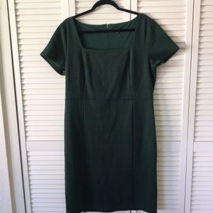 ANN TAYLOR Forrest green houndstooth sheath dress size 14 fully lined